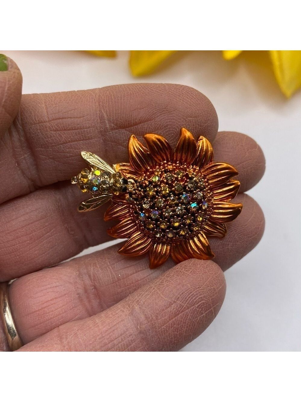Sparkling Orange Sunflower Brooch w/ cute Bumble Bee! SEE VIDEO! Lovely!